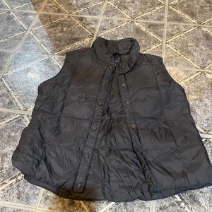 Boys sm feather vest. Never worn